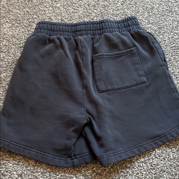 Shorts boys size 10-12 - Picture 16 of 17
